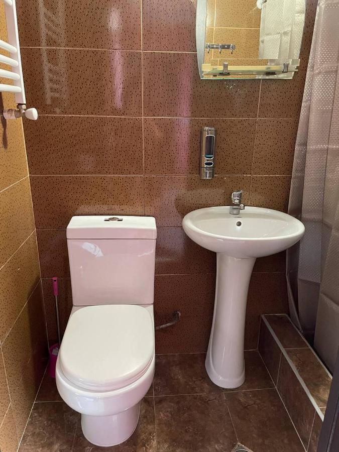 Guest House Zemeli Тбилиси Екстериор снимка