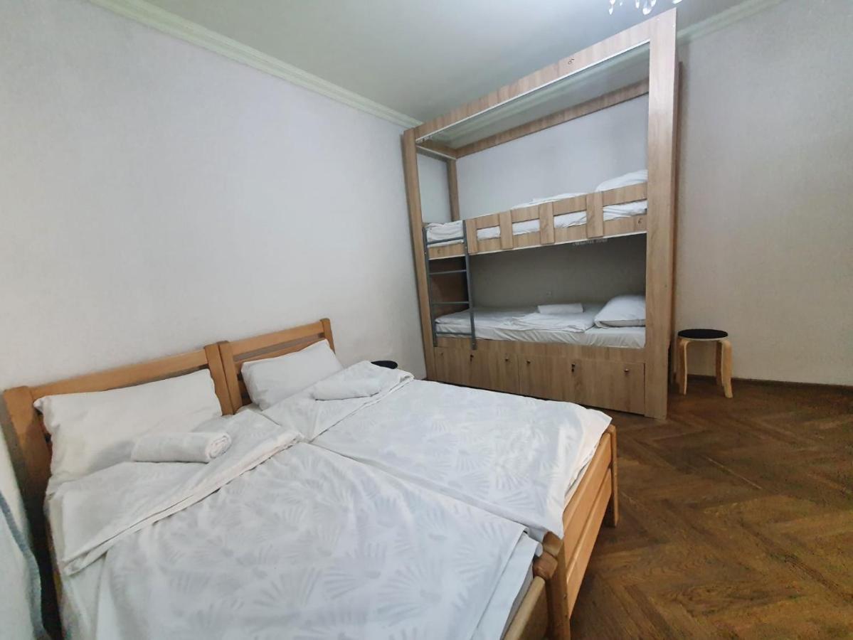 Guest House Zemeli Тбилиси Екстериор снимка