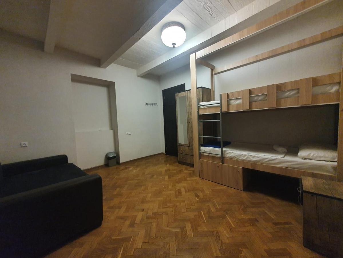 Guest House Zemeli Тбилиси Екстериор снимка