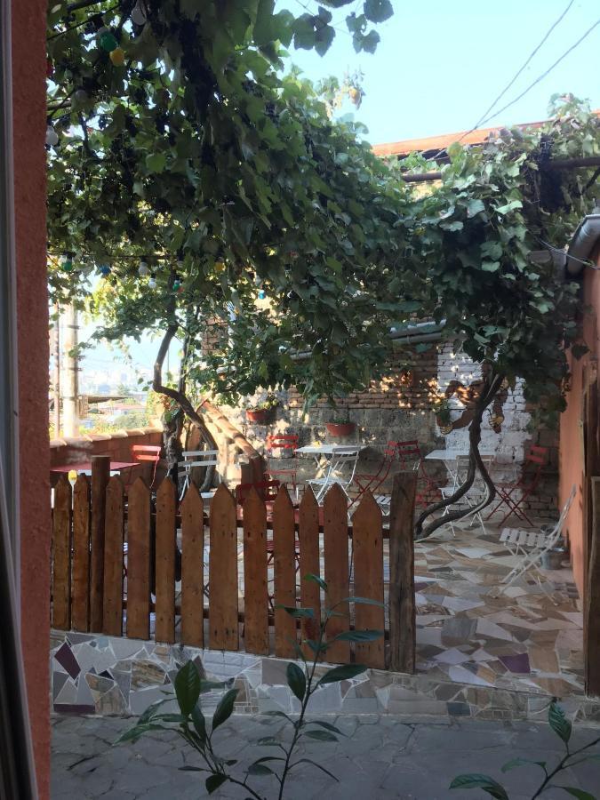 Guest House Zemeli Тбилиси Екстериор снимка